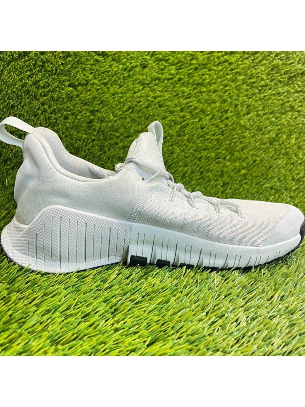 Nike Free Metcon 6 Womens Size 9.5 Silver Green Athletic Running Shoes Sneakers - Picture 4 of 10